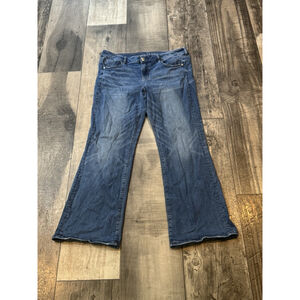 American Eagle Favorite Boyfriend Jeans Women Sz 16 Regular Super Stretch GUC